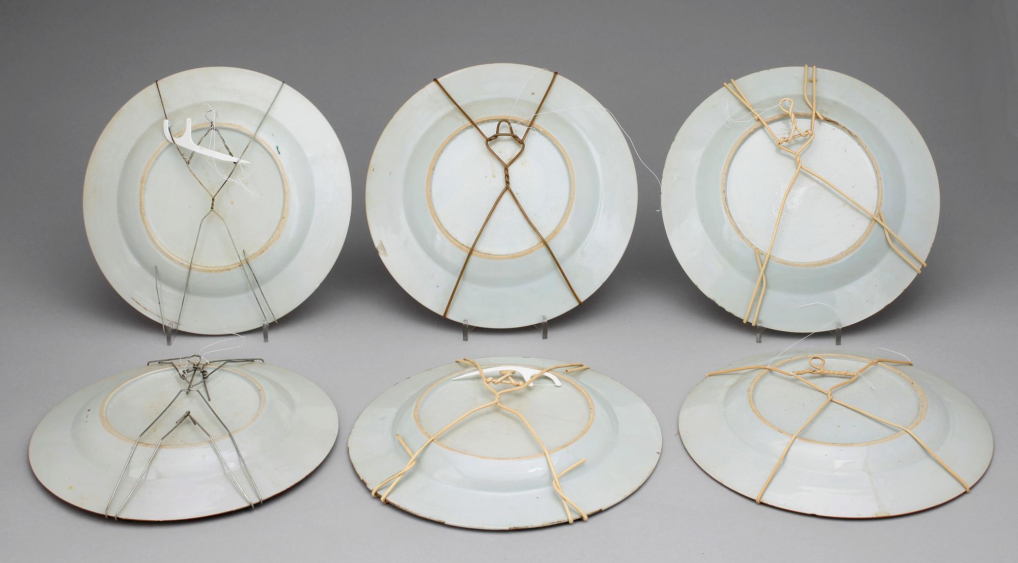 TALLRIKAR, 11 st, olika, porslin, Kina, Qianlong, 1700-tal.