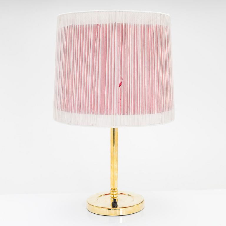 Gunilla Jung, a mid 1940s variation of the model '2043' table lamp for Stockmann Orno.