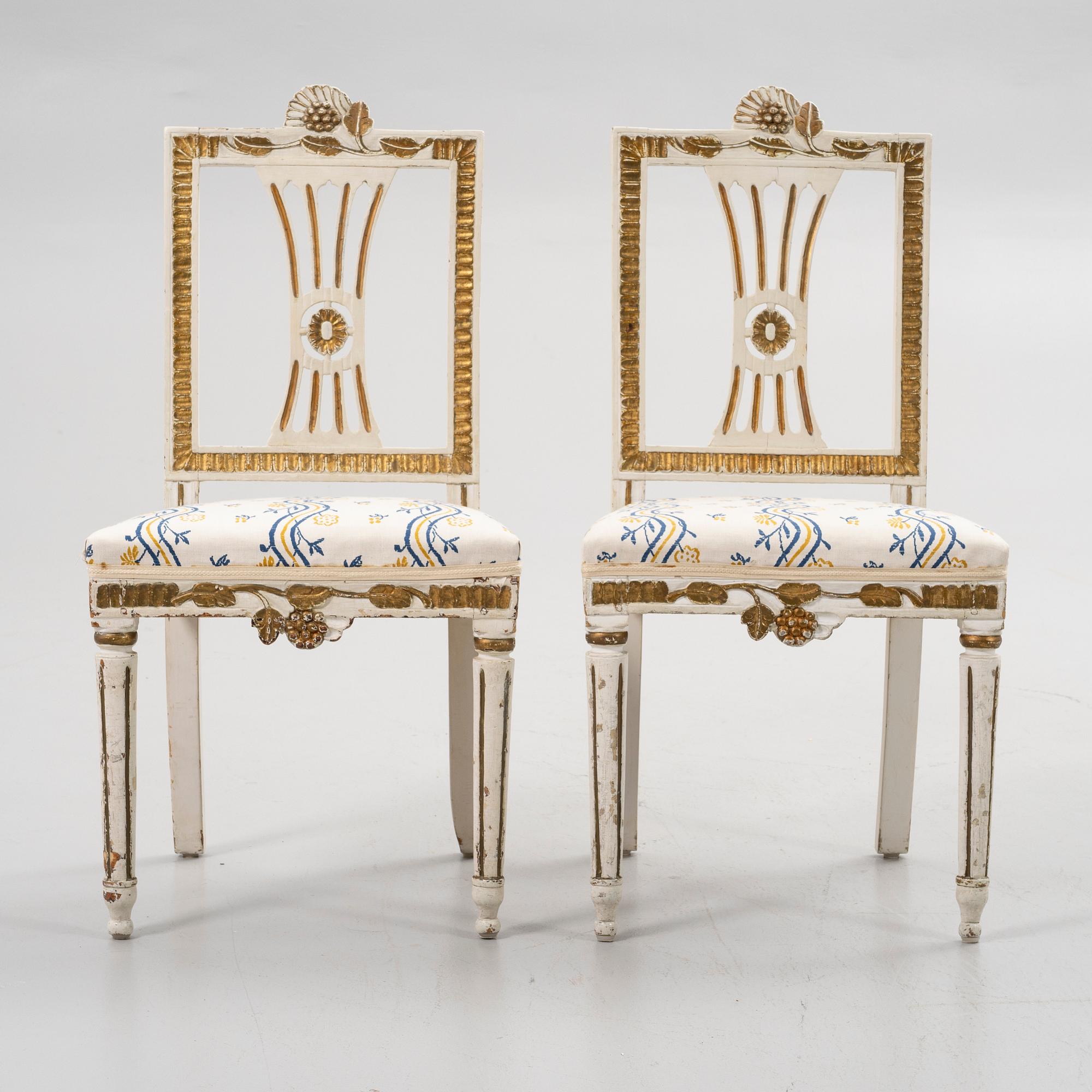 Chairs, a pair, Lindome, late Gustavian, circa 1800.