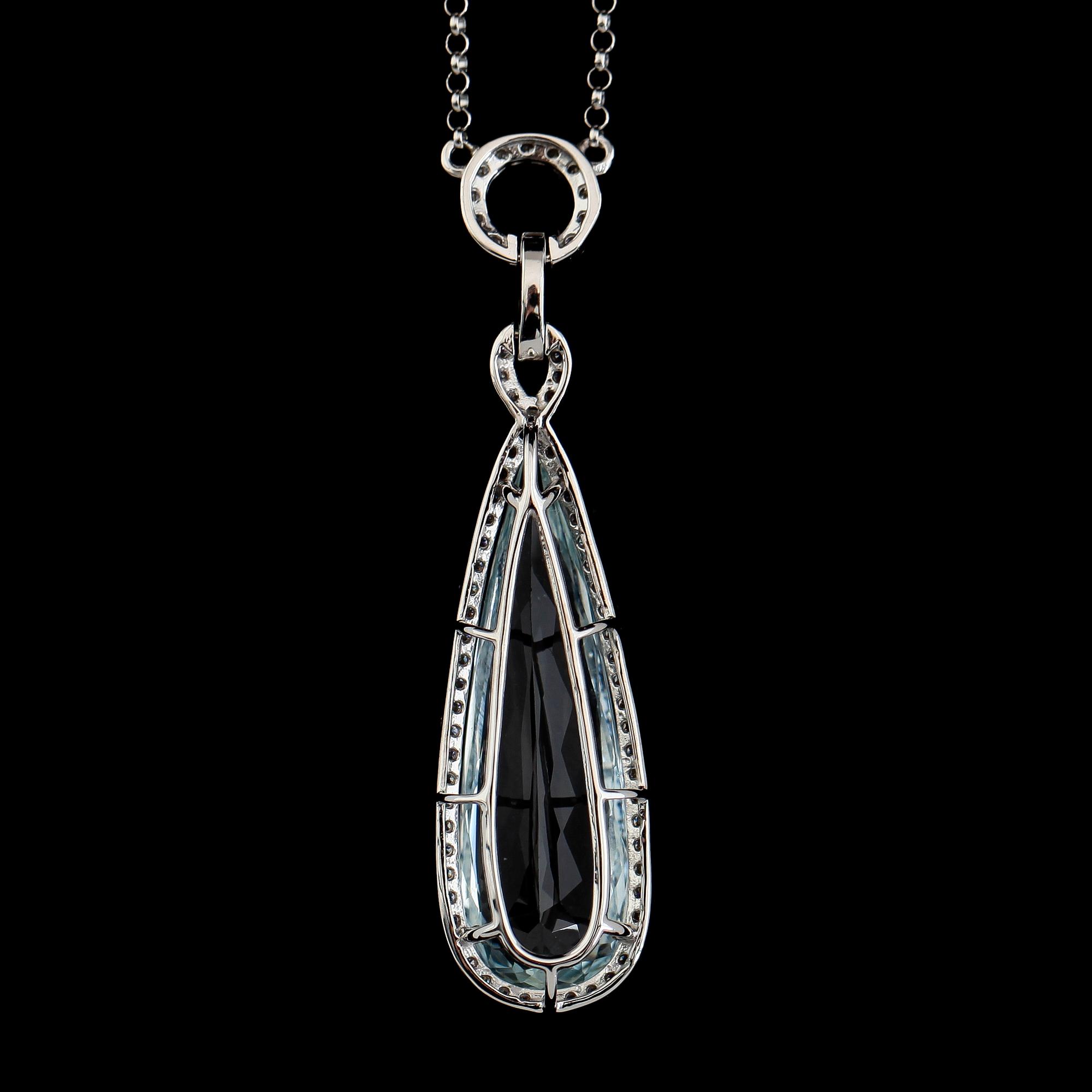 HALSBAND, 18K vitguld, diamanter tot ca 0.53 ct, akvamarin tot ca 6.70 ct.