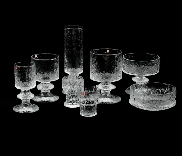 GLASSERVIS, 93 delar, "Senator", Timo Sarpaneva, Iittala, 1900-talets andra hälft.