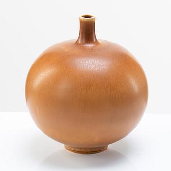 Berndt Friberg, a stoneware vase, Gustavsberg studio, Sweden 1968.