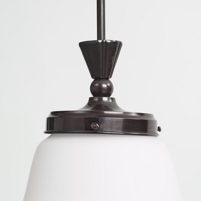 Harald Notini, taklampa, modell "6225". Arvid Böhlmarks Lampfabrik, 1920-30-tal.
