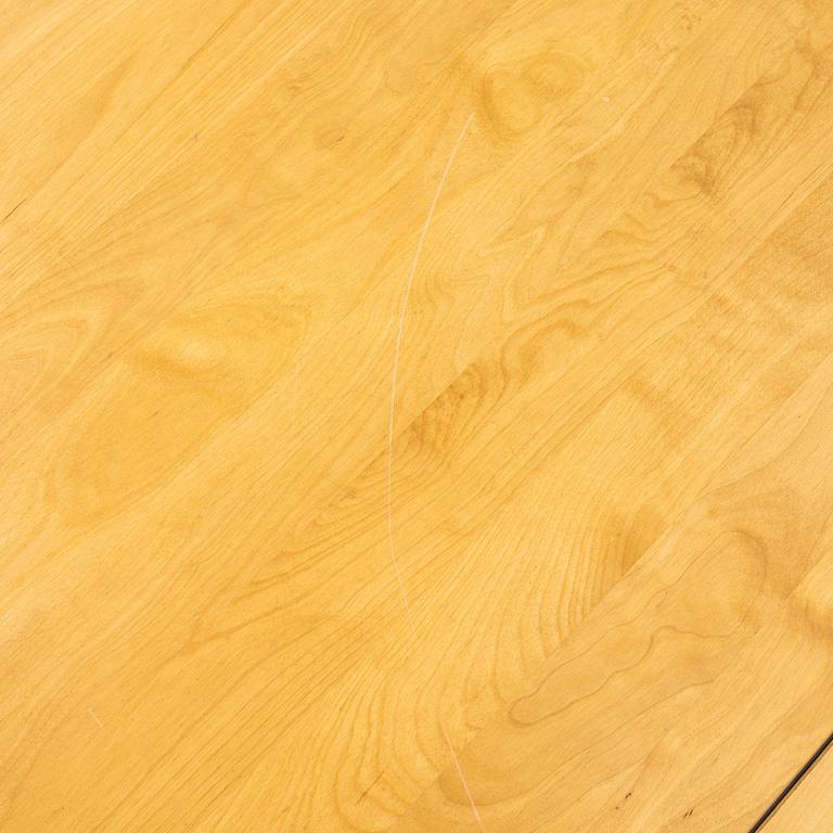 Yngve Ekström, matbord "Björka", Stolab, 2000.