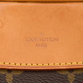 LOUIS VUITTON Monogram Canvas Excursion Bag.