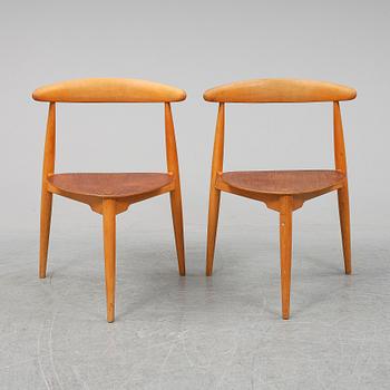 HANS J WEGNER, "Hjerte- set", matbord med sex stolar, Fritz Hansen, Danmark 1950-tal.