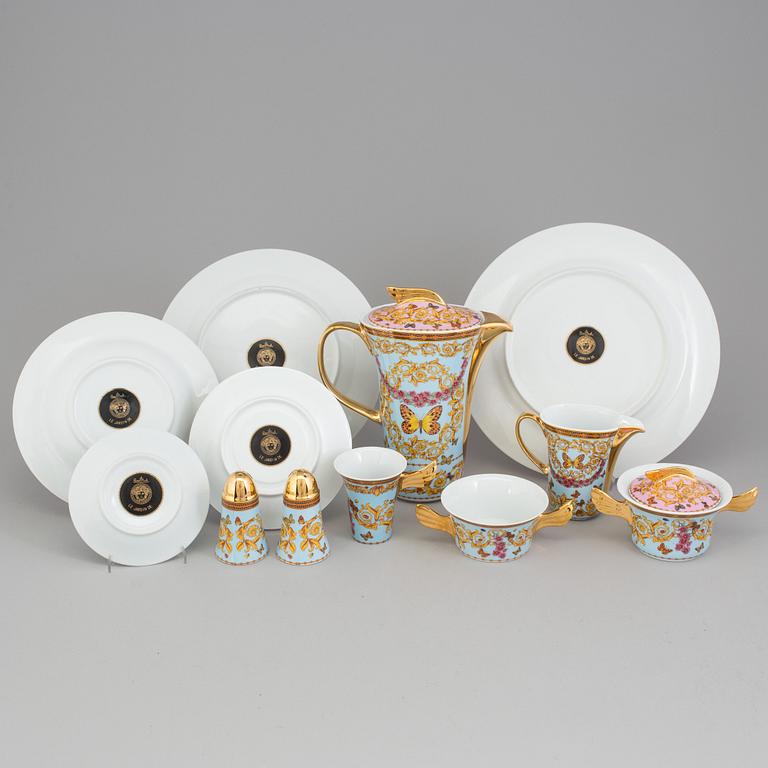 30 parts of the table set "Le Jardin de Versace" by Versace for Rosenthal.