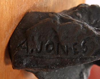 ARNE JONES, skulptur, brons. Sign o numr 13/20.