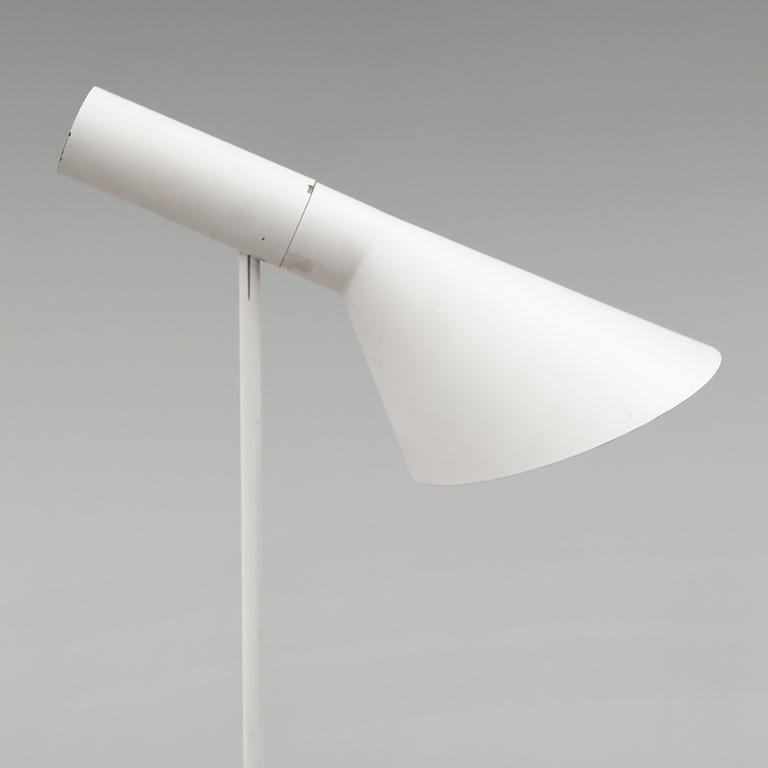 GOLVLAMPA, "AJ", Arne Jacobsen, Louis Poulsen, 1900-talets senare del.