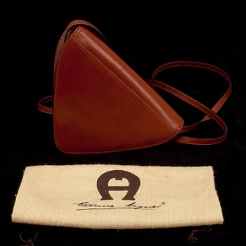 VÄSKA, crossbody, Etienne Aigner.