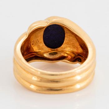An 18K gold and lapis lazuli Van Cleef et Arpels ring.