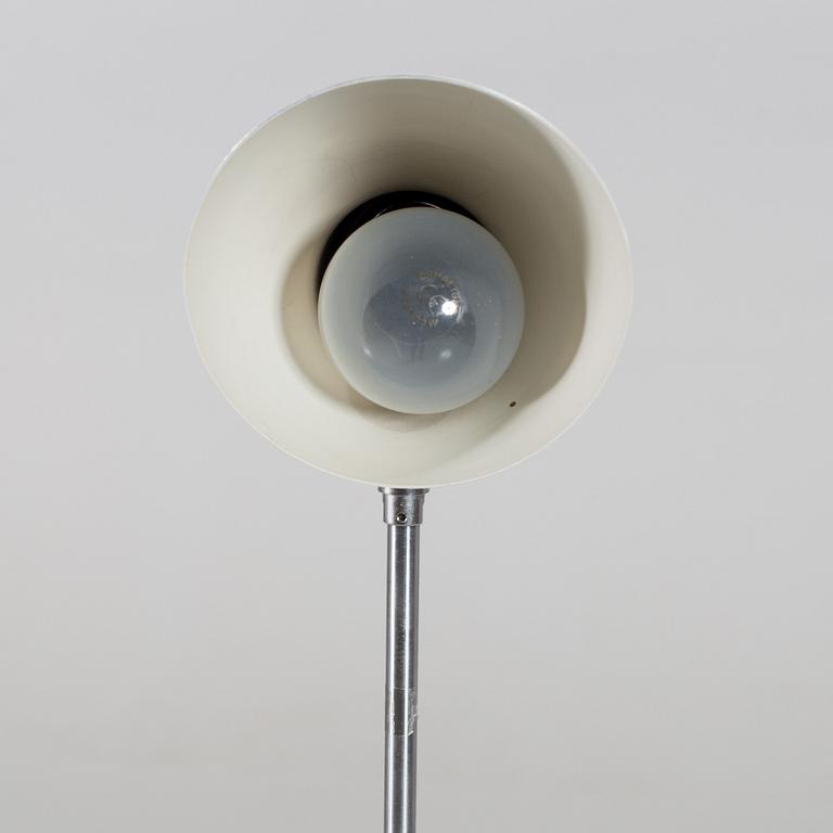 A Koch & Lowy floor lamp.