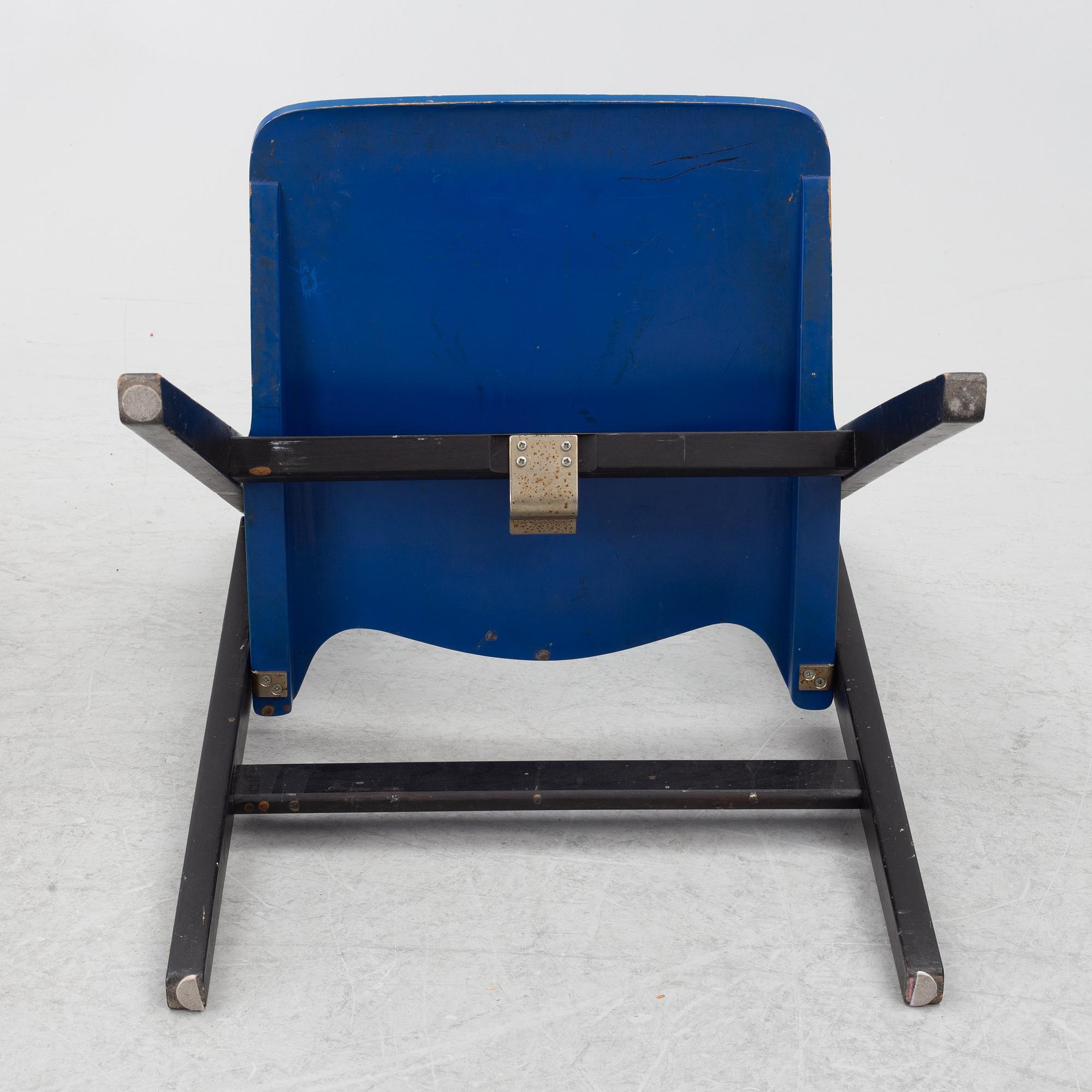 Hans J. Wegner, chairs, 3 pcs, "Politiken", Getama, Denmark.