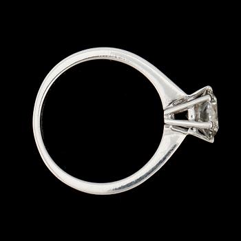 RING, enstensring, 18k vitguld med briljantslipad diamant ca1,60ct. 2000-tal. Vikt 4,4g.