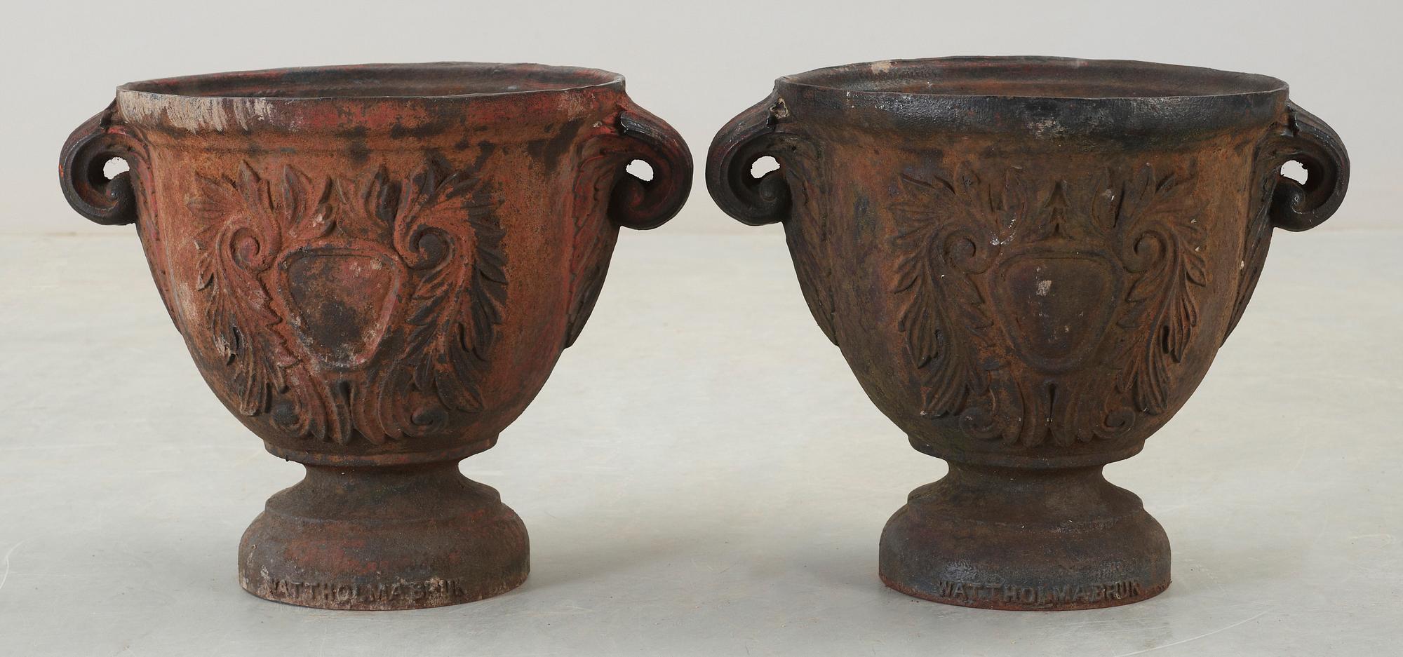 YTTERFODER, ett par, Svartmålat gjutjärn, Barockstil, Vattholma bruk, 1800-tal.