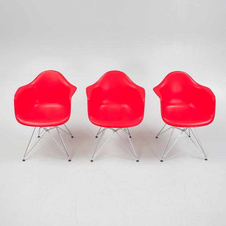 Charles & Ray Eames, karmstolar, 3 st, "Plastic Armchair DAR", Vitra, 2010.