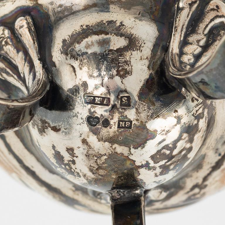 A pair of Rococo style silver sprinklers, bearing the marks of Anderssons Guldsmedsaffär, Sundsvall, Sweden, 1939.