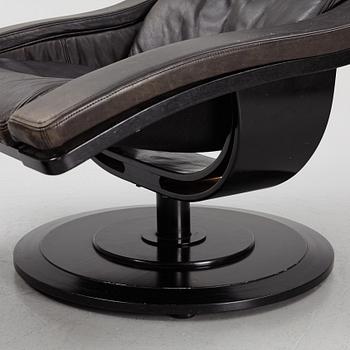 Takashi Okamura & Erik Marquardsen, a "Wave" armchair with ottoman, Nelo, 1970's.