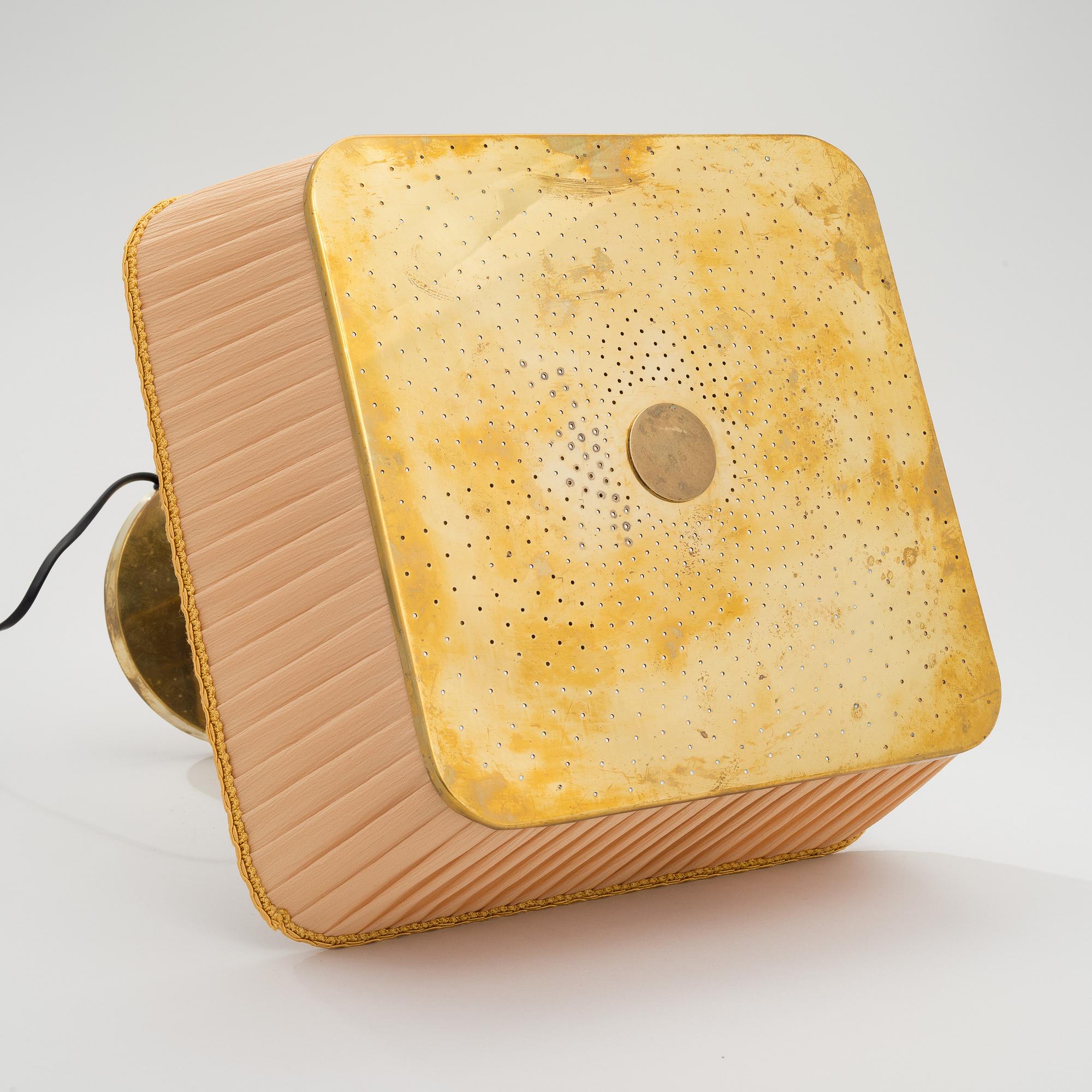 PAAVO TYNELL, BORDSLAMPA. Taito Oy, 1940-tal.