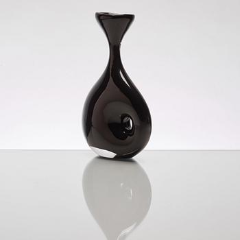 Vicke Lindstrand, An organic shaped vase, Kosta, 1950's.