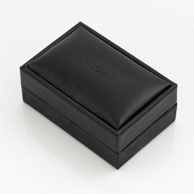 Bulgari, pendant, 18K gold and onyx.