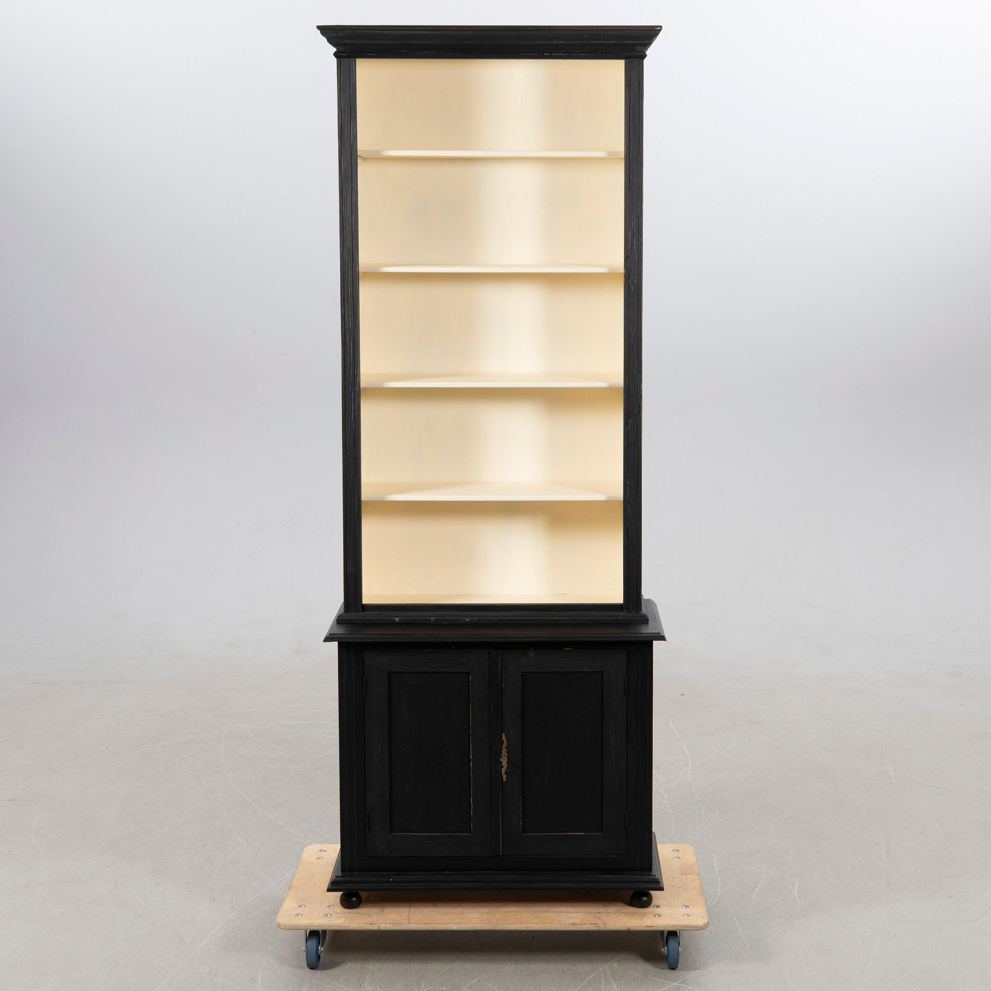 Bookcase, first half of the 20th century.