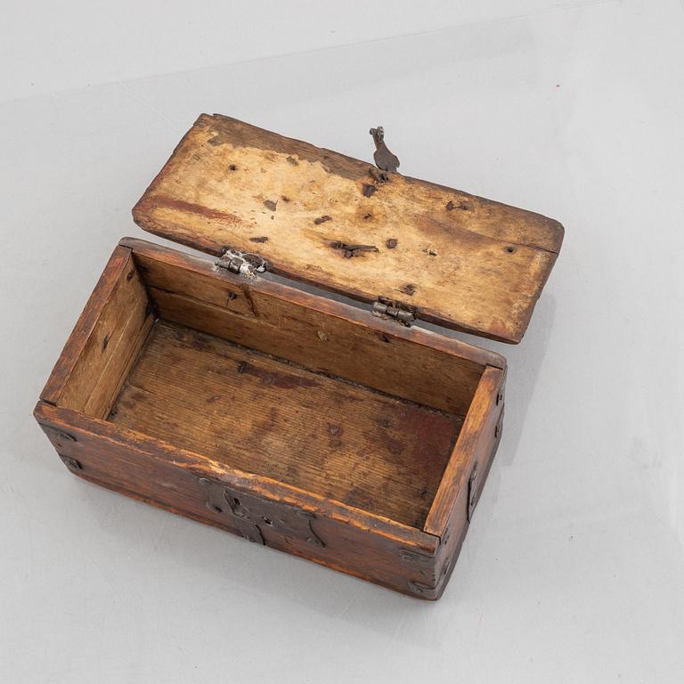 A Swedish baroque wooden box, 17th/18th century.
