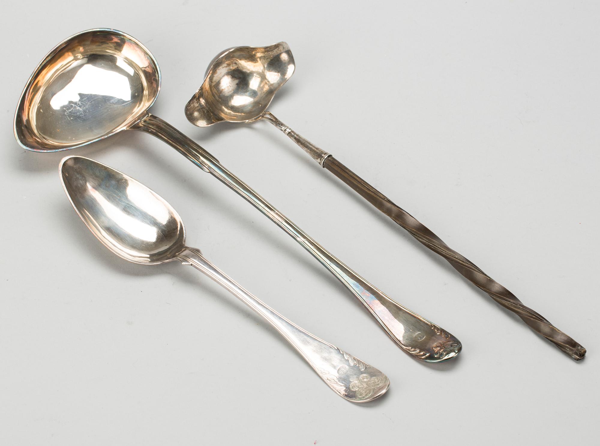 SERVERINGSBESTICK, 3 delar, silver, 1800-tal.