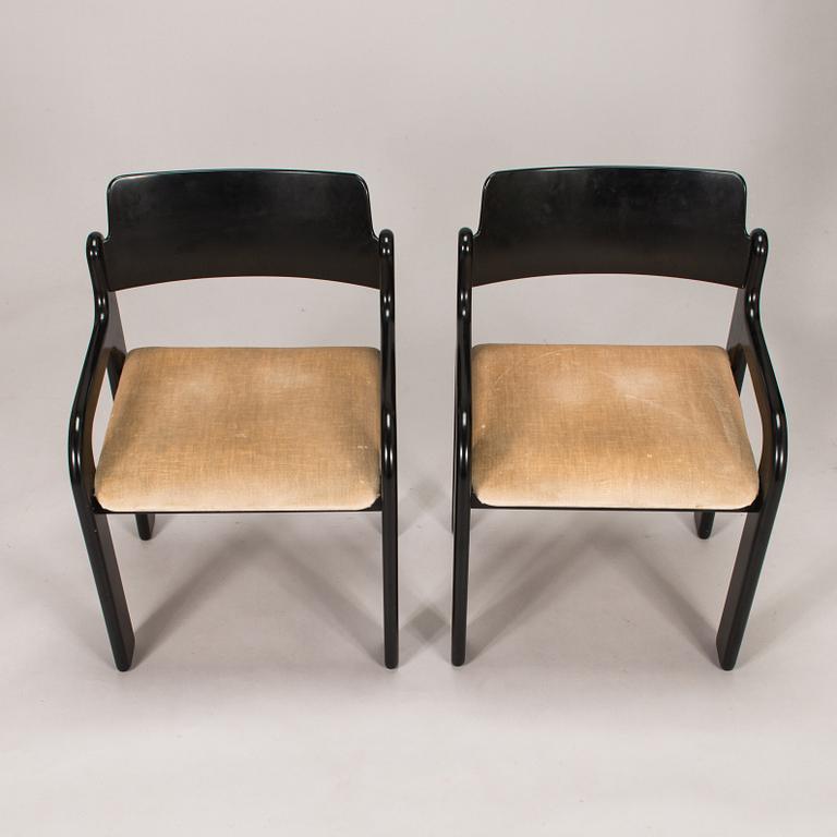Eero Aarnio, A 1970's dinner table and six chairs "Flamingo" for Asko.