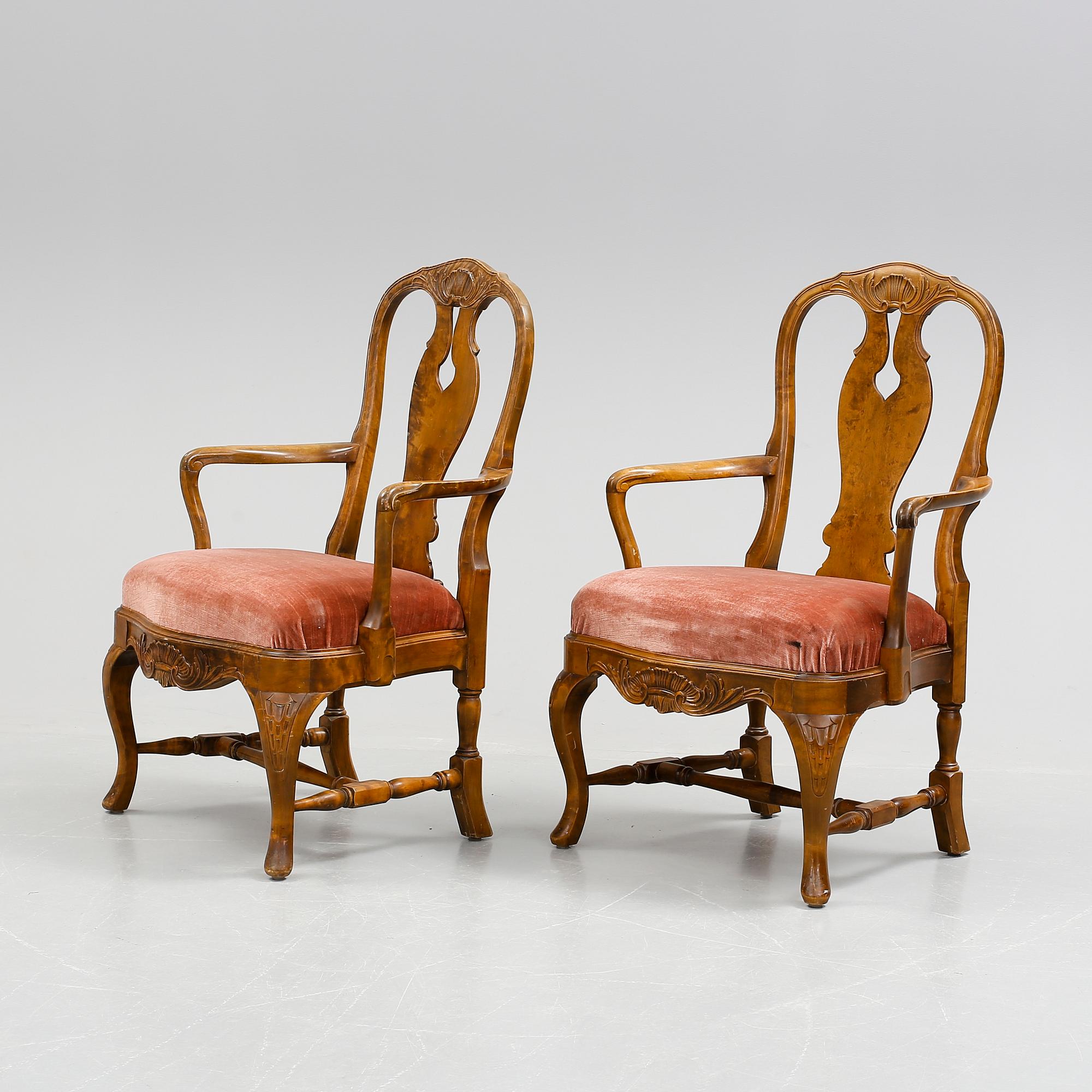 KARMSTOLAR, ett par, rokokostil, 1930/40-tal.