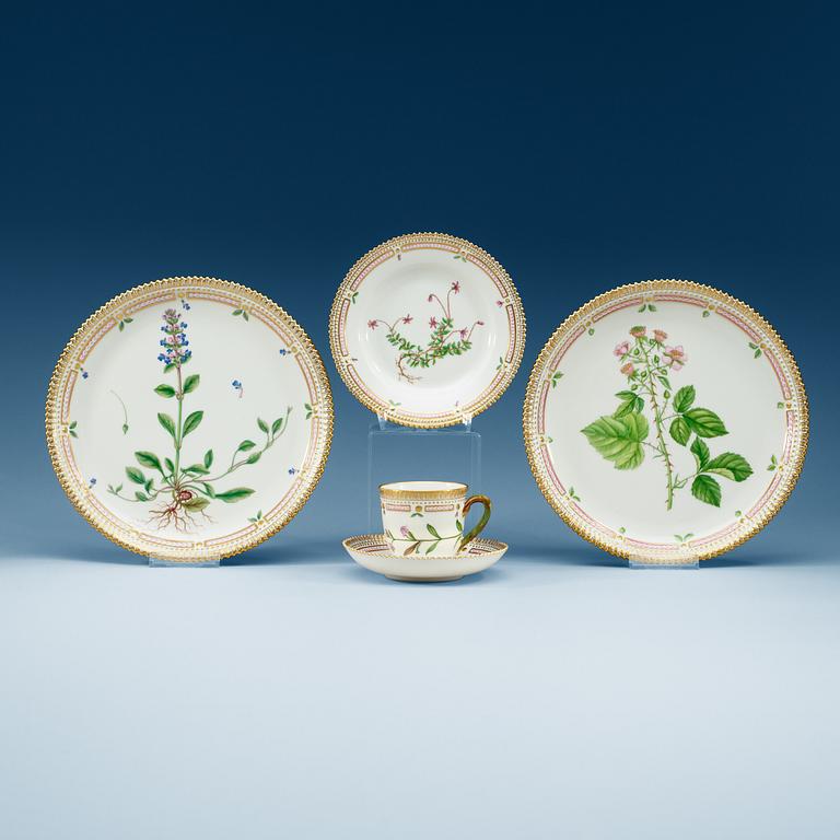 A Royal Copenhagen 'Flora Danica' coffee service, Denmark, 20th Century. (26 pieces).