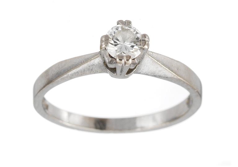 RING, 18k vitguld med briljantslipad diamant 0.25 ct enl. gravyr.