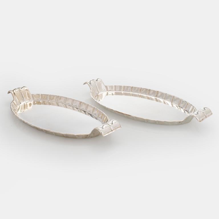 Tarjoiluvatipari, hopeaa, Tšekkoslovakia 1950-luku.