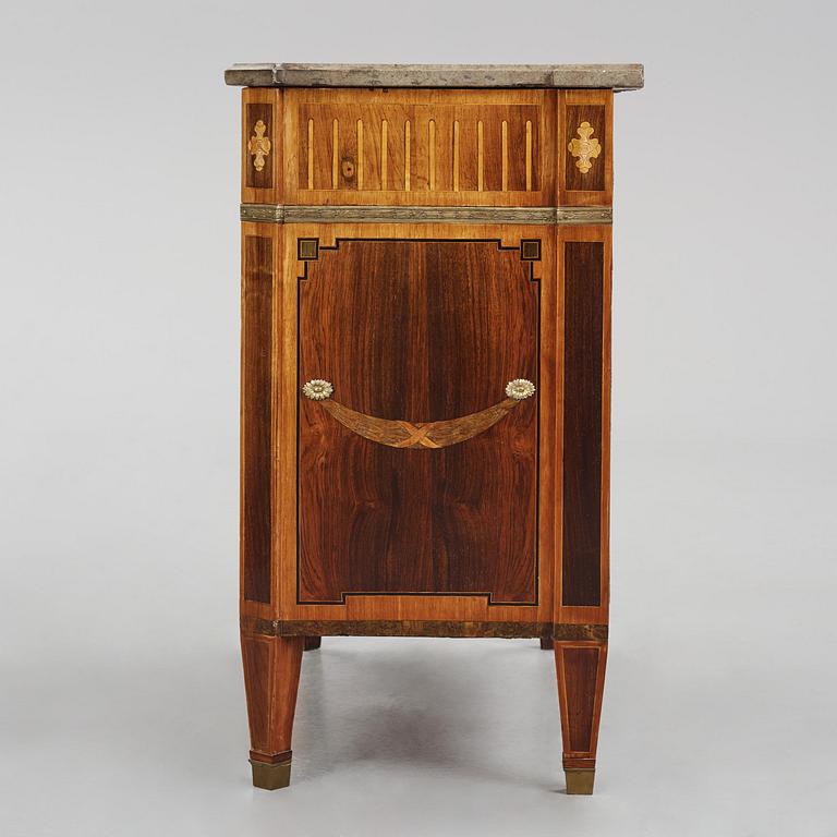 A Gustavian marquetry commode by G. Foltiern (master in Stockholm 1771-1804).