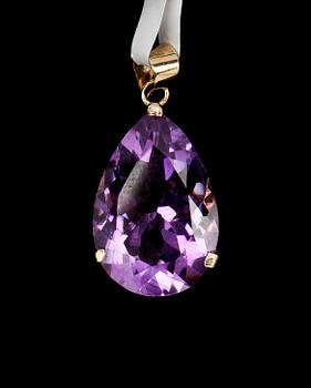 HÄNGE samt RING, 9k guld med ametist, rubin och smådiamanter, England och Ryssland.