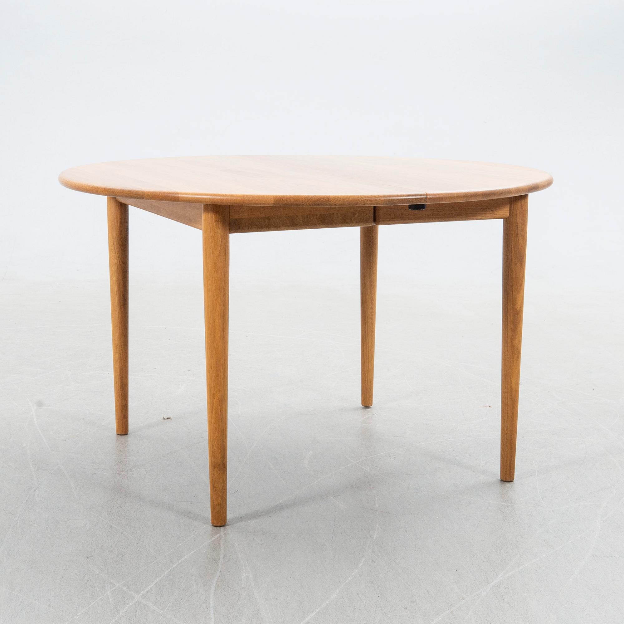 Matbord, model 893, Haslev Møbelsnedkeri A/S, Danmark.
