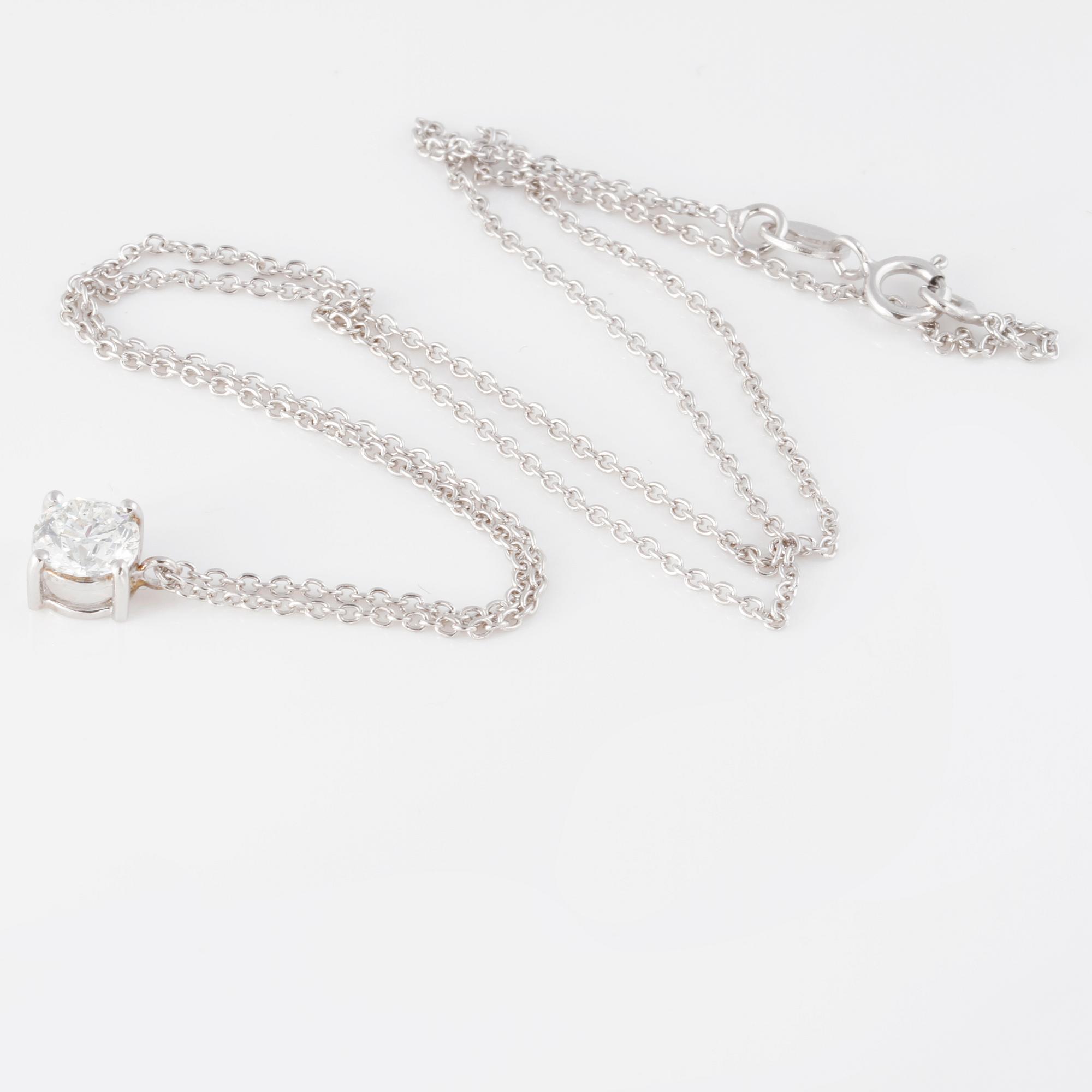HÄNGE, med briljantslipad diamant 0.72 ct.