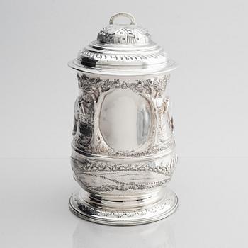 Humphrey Payne, dryckeskanna, silver, London 1748.