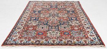 A Bakhtiari carpet, c. 307 x 207 cm.