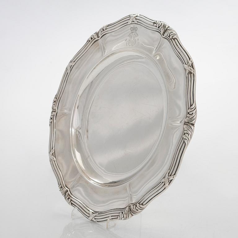An Odiot silver dish, Paris France, latter half of the 19th century.
