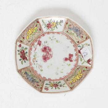 Koppar, åtta stycken, porslin. Qingdynastin, 1700-tal.