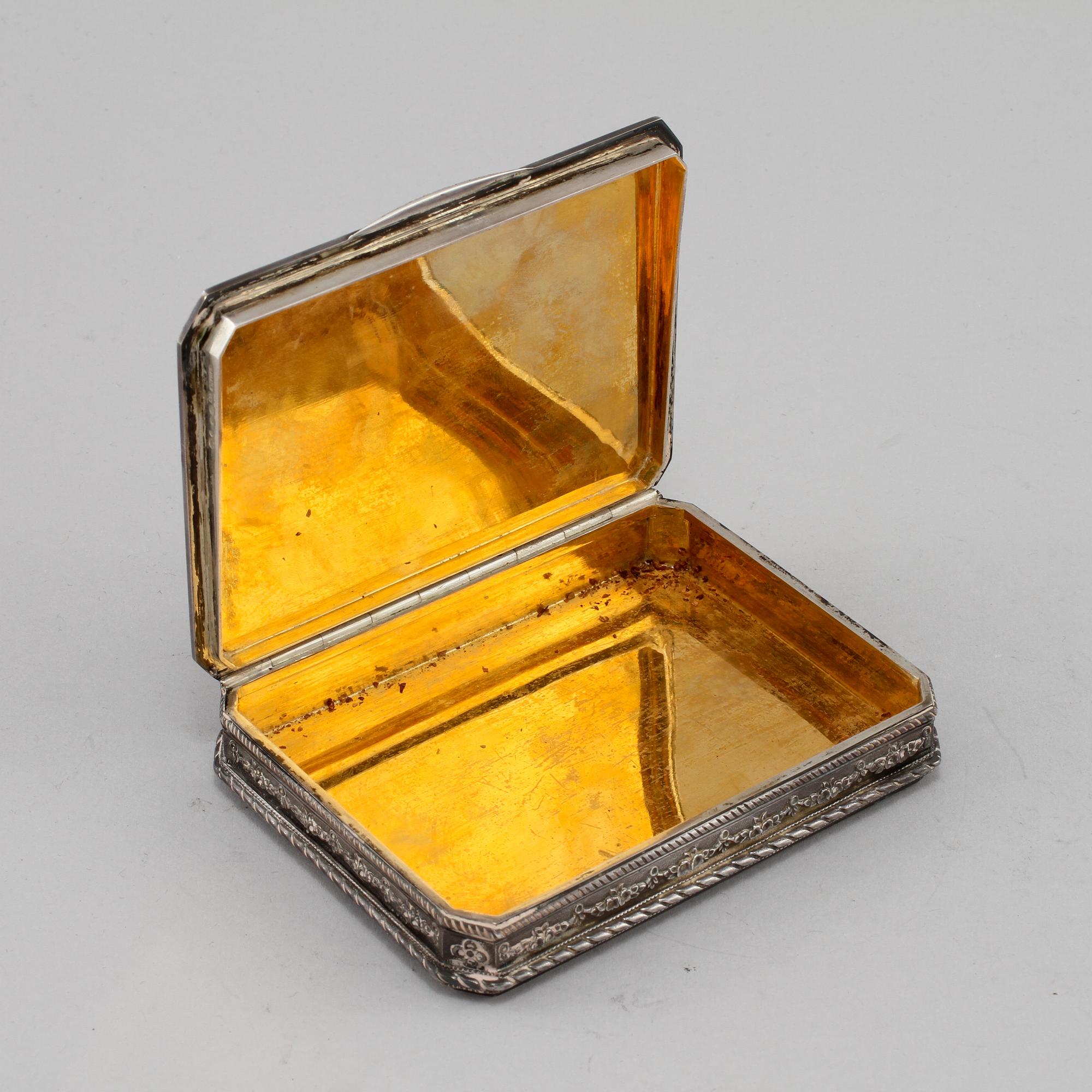 ETUI, sterlingsilver, importstämplad, 1900-tal. Vikt 325 g.