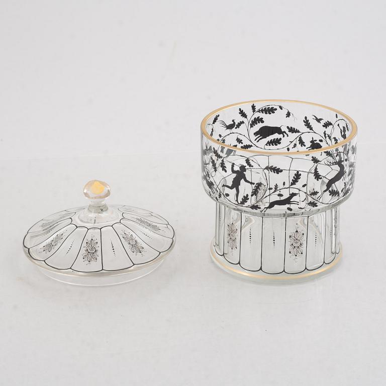 Adolf Beckert, tillskriven, bonbonjär, glas, Steinschönau, 1910-20-tal.