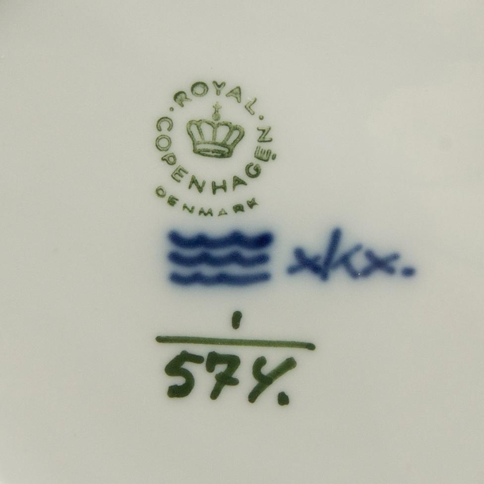 Servis 21 dlr Musselmalet halvblonde  Royal Copenhagen Danmark porslin.