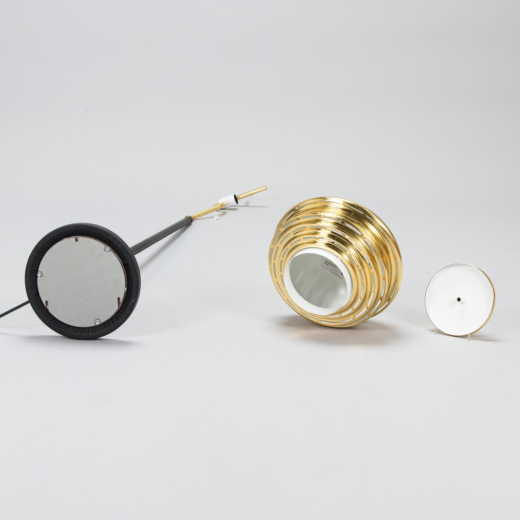 Alvar Aalto, lattiavalaisin, malli A808, Valaisinpaja.