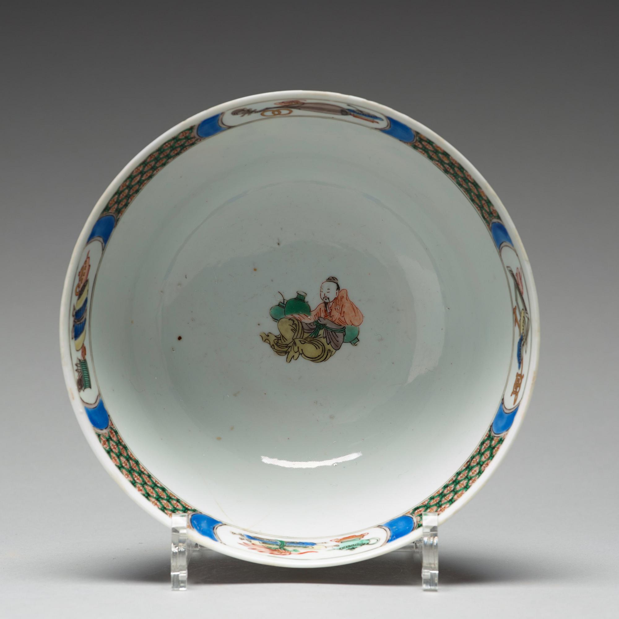 A famille verte bowl, Qing dynasty, Kangxi (1662-1722).