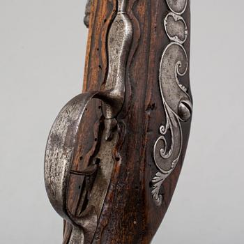 A flintock pistol by Jean de Wyk, (Utrecht 1690-1730), signed.