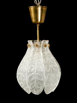 TAKLAMPA, glas och mässing, Orrefors, 1900-talets mitt. H 48.