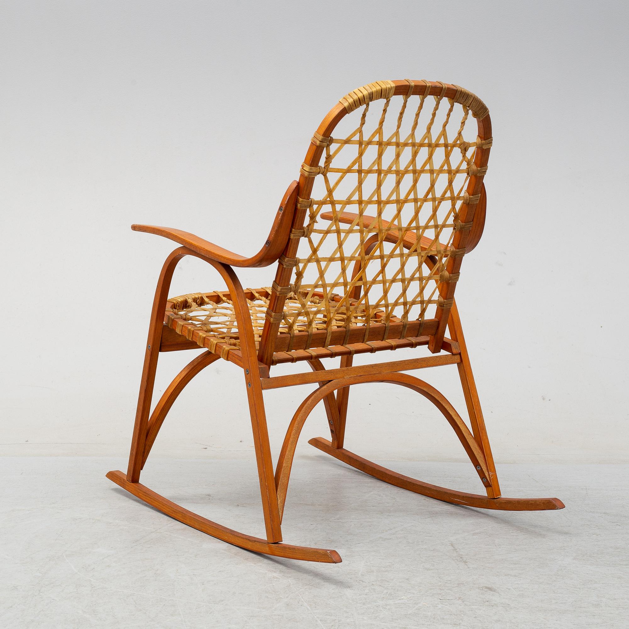 A 1950-/60´s rocking chair by SnoCraft, Norway Maine.