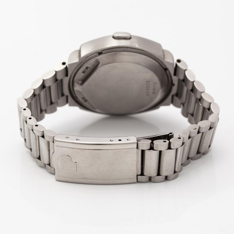 Pulsar, wristwatch, 40 x 32 mm.
